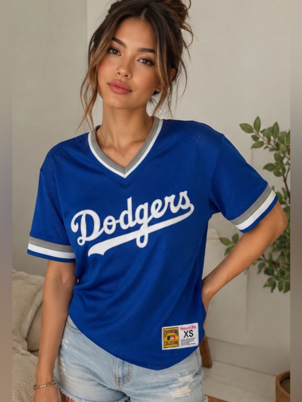 Mitchell & Ness LA Dodgers Blue Mesh V Neck Jersey XS Retro Baseball Tee